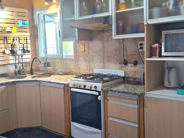 Venta PH 6 AMB.C/ COCH. ENTRADA INDEPENDIENTE