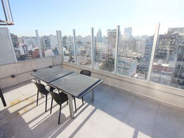 VENTA DEPART.2 AMB. EN BELGRANO CON PILETA Y SUM