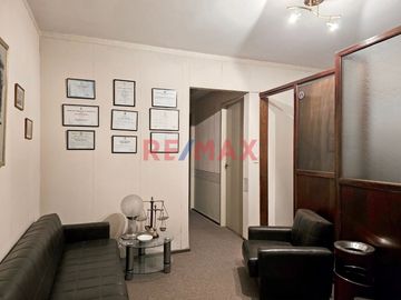 OFICINA 2 1/2 AMB. VENTA CIUDADELA - APTO CRÉDITO