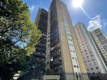 VENTA 3 AMB C/ BALCON Y COCHERA, MONTE CASTRO!