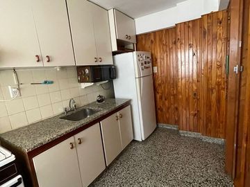 VENTA 3 AMB C/ BALCON Y COCHERA, MONTE CASTRO!