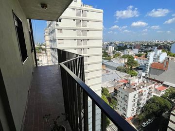 VENTA 3 AMB C/ BALCON Y COCHERA, MONTE CASTRO!
