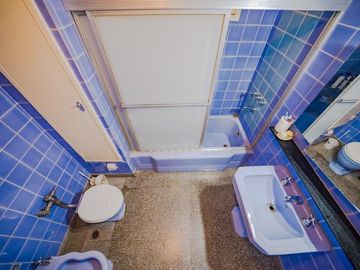 VENTA DEPTO CON COCHERA 5 AMBIENTES BARRIO NORTE