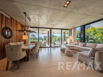 Venta casa 9 ambientes en El Yacht Nordelta