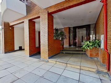 Venta 4 ambientes con cochera y patio en Belgrano