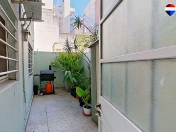 Venta 4 ambientes con cochera y patio en Belgrano