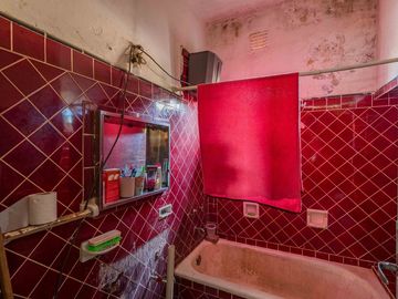 Local con Galpon y vivienda Venta en temperley
