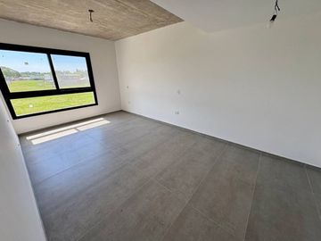 CASA EN VENTA EN GORINA A ESTRENAR