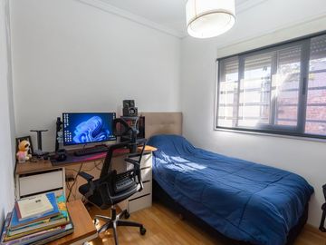 Casa venta La Plata. 3 dormitorios, parque, pileta