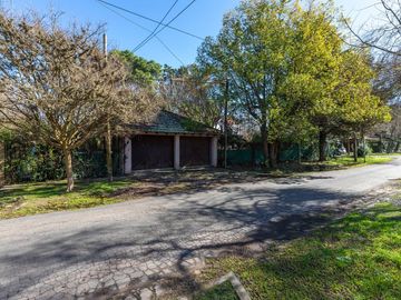 LOTE EN VENTA LA PLATA PILETA