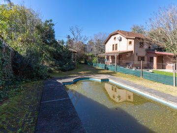 LOTE EN VENTA LA PLATA PILETA