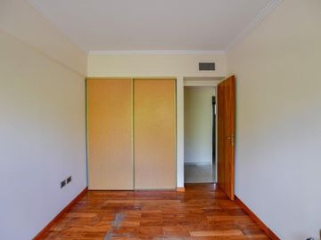 DEPARTAMENTO VENTA LA PLATA PARQUE ALBERTI FRENTE
