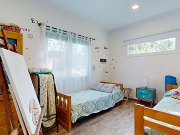 CASA A LA VENTA EN BARRIO LAS MALVINAS II