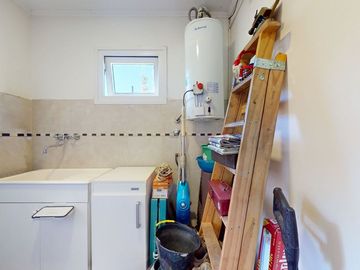 CASA A LA VENTA EN BARRIO LAS MALVINAS II