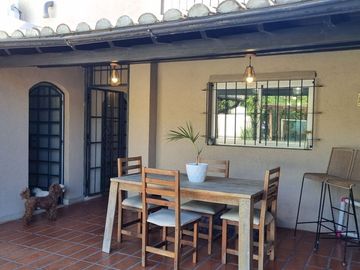 VENTA CASA 5 AMB. SAN MIGUEL PATIO PILETA COCHERA