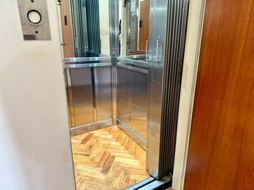 Venta depto. 3 ambs. Semipiso. Balcon. Lanusita