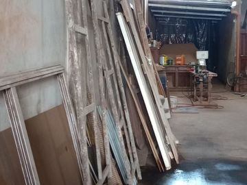 Departamentos en venta y galpón.En block//INVERSOR