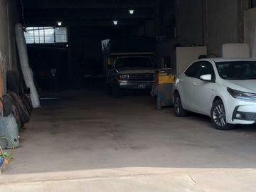 Departamentos en venta y galpón.En block//INVERSOR