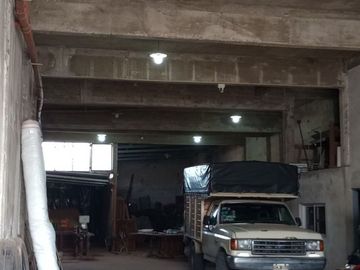 Departamentos en venta y galpón.En block//INVERSOR