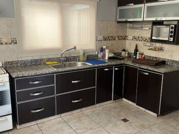 CASA EN CASEROS 6 AMB MULTIFAMILIAR PERMUTA