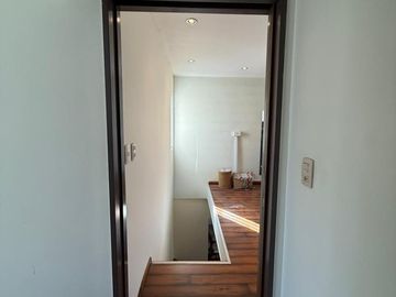 HERMOSA CASA 4 AMBIENTES C/ PISCINA EN HURLINGHAM