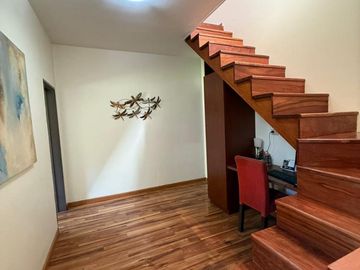 HERMOSA CASA 4 AMBIENTES C/ PISCINA EN HURLINGHAM