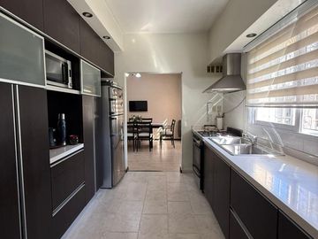 HERMOSA CASA 4 AMBIENTES C/ PISCINA EN HURLINGHAM