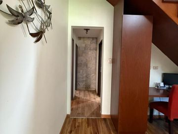 HERMOSA CASA 4 AMBIENTES C/ PISCINA EN HURLINGHAM