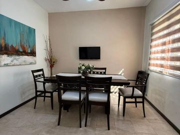 HERMOSA CASA 4 AMBIENTES C/ PISCINA EN HURLINGHAM