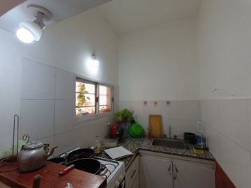 VENTA CASA 3 AMB + LOCAL CORONADO PERMUTA FINANCIA