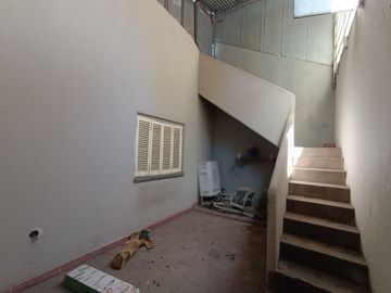 VENTA CASA 3 AMB + LOCAL CORONADO PERMUTA FINANCIA