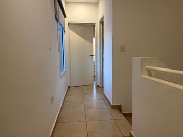 CASA 3 AMBIENTES EN VENTA CON JARDIN SIN EXPENSAS
