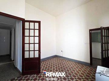 CASONA EN ALQUILER. IDEAL PROFESIONALES