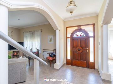 VENTA CASA DE ESTILO  CORAZON DE PATAGONIA UNICA
