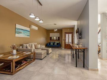 VENTA CASA 5 AMBIENTES EN PADUA APTA CREDITO