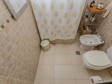 VENTA CASA 5 AMBIENTES EN PADUA APTA CREDITO