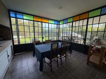 CASA EN VENTA EN MANUEL OCAMPO CON PILETA