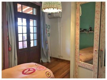 Imponente Casa De Estilo Inglés 6 Amb. En Z. Resid