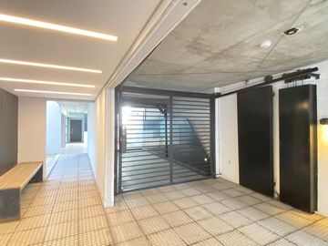 Monoambiente en venta con balcón y baulera Palermo