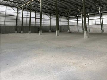 Alquiler de Bodega en Las Mañanitas de Tocumen. 1240 m2  Cod-J274