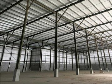 Alquiler de Bodega en Las Mañanitas de Tocumen. 1240 m2  Cod-J274