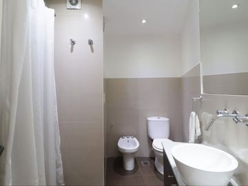 VENTA 4 AMB Exclusiva Zona, Balcon Cochera fija!