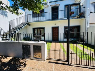 VENTA PH 4 AMB EN PB COCHERA JARDIN PARRILLA MUNRO