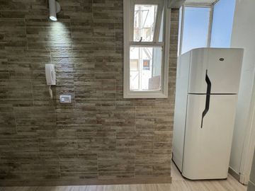 VENTA Dpto 2 amb + dpcia con BALCON y COCHERA