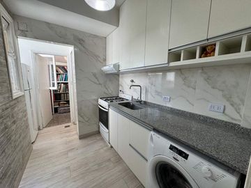 VENTA Dpto 2 amb + dpcia con BALCON y COCHERA