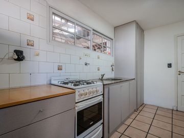 Venta Casa 3 ambientes con cochera y pileta