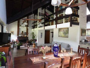 VENTA CASA 5 AMB  PILETA MANUEL ALBERTI PILAR