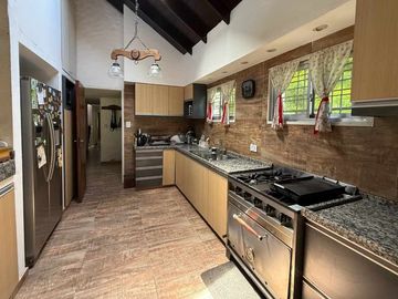 VENTA CASA 5 AMB  PILETA MANUEL ALBERTI PILAR