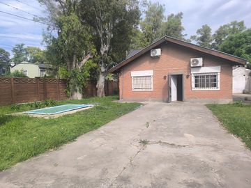 VENTA CASA DEL VISO PILETA