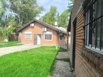 VENTA CASA DEL VISO PILETA